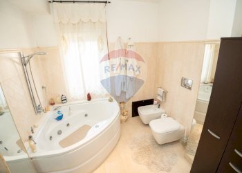 Bagno - Quadrilocale Via Lenin
 
60, Misterbianco - foto 20