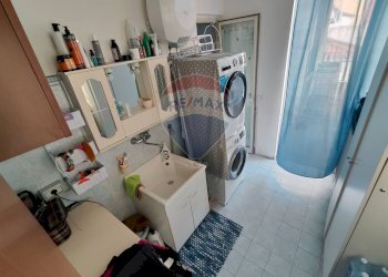 Lavanderia - Quadrilocale Via Lenin
 
60, Misterbianco - foto 40