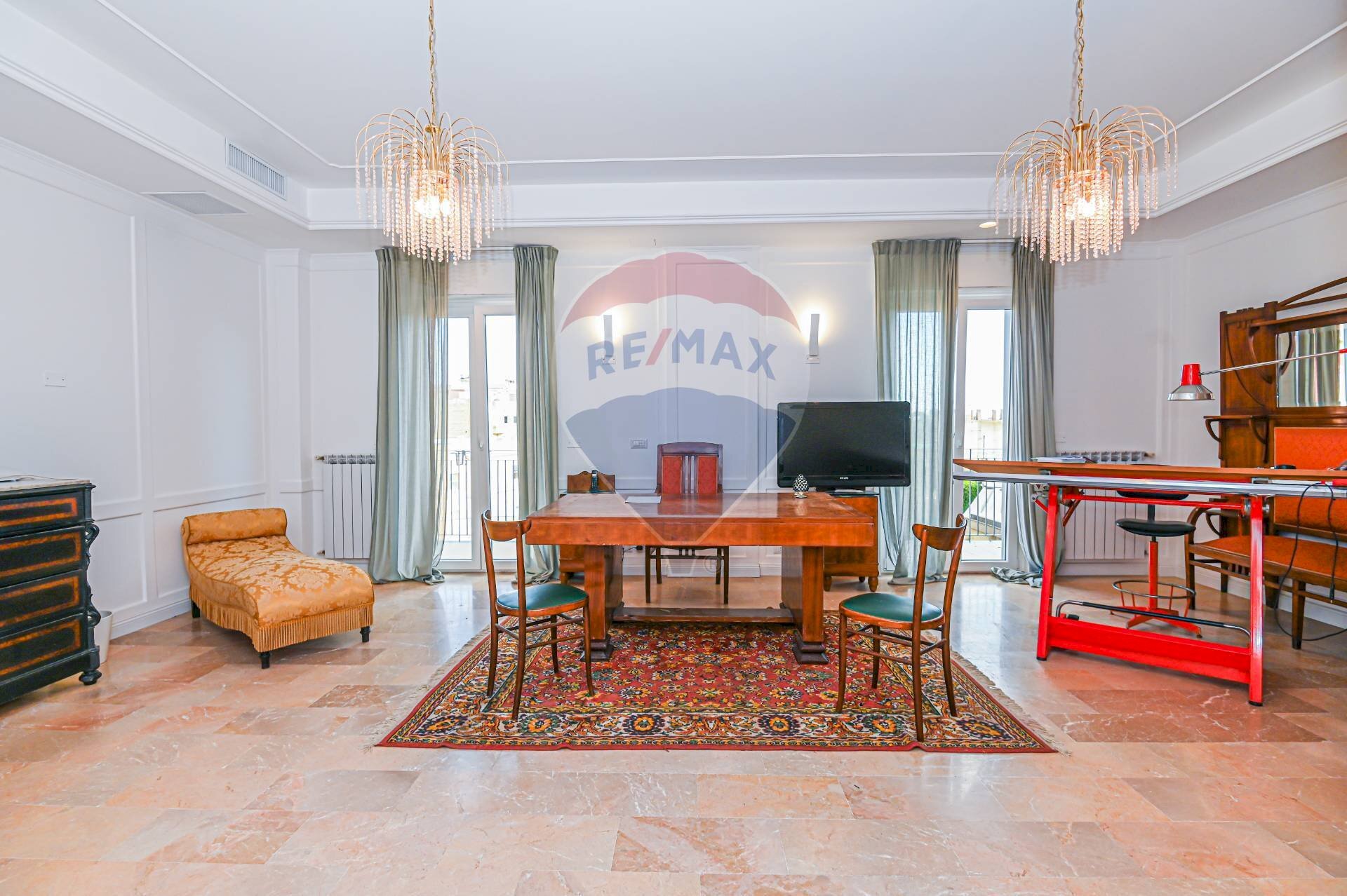 Sala da pranzo - Appartamento Viale Mario Milazzo
 
198, Caltagirone - foto 1