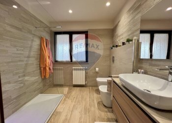 Bagno - Quadrilocale Via Delle Rimembranze
 
32, Pedara - foto 10