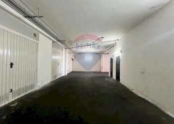 Parcheggio - Quadrilocale Via Delle Rimembranze
 
32, Pedara - foto 25