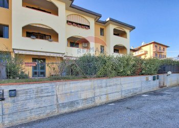 Edificio all\'aperto - Quadrilocale via fonte becci
 
2, Lucignano - foto 12