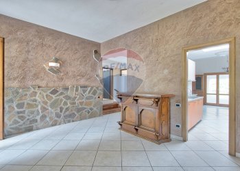 Hall / corridoio - Casa semi indipendente Via Pietro Gori
 
9, Cavriglia - foto 1