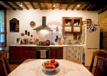 Cucina - Casa semi indipendente LOCALITA' PONINA CASA GIORGIO
 
207, Capolona - foto 12