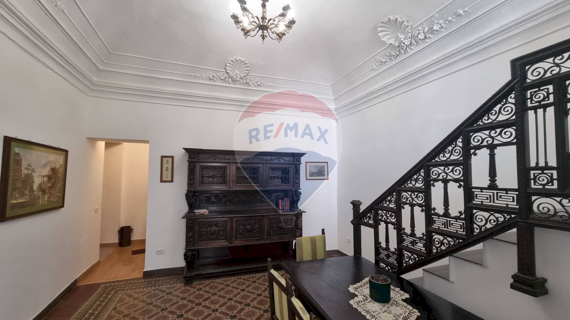 Scale - Bilocale Via Santa Chiara
 
28, Catania - foto 2