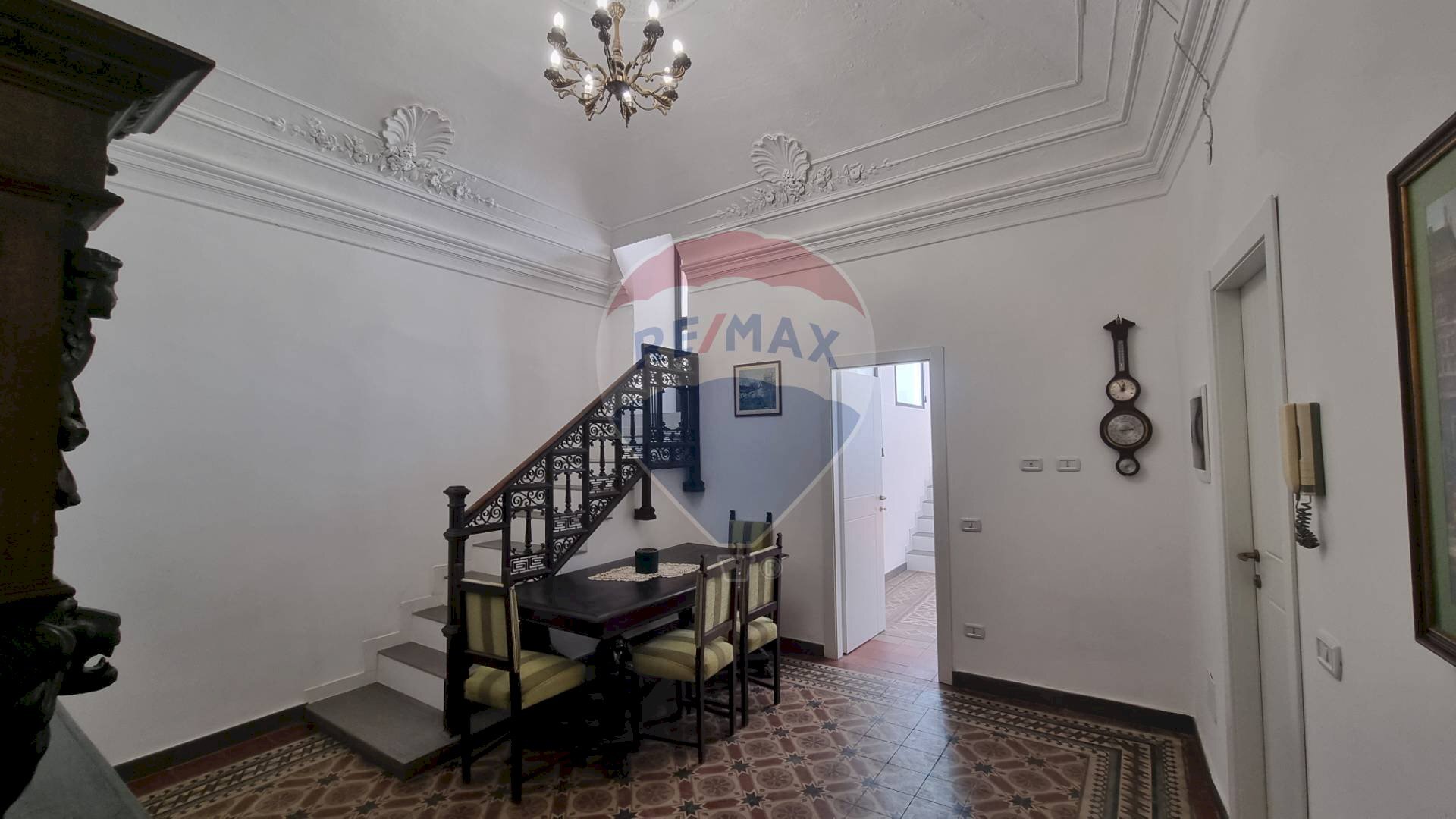 Scale - Bilocale Via Santa Chiara
 
28, Catania - foto 3