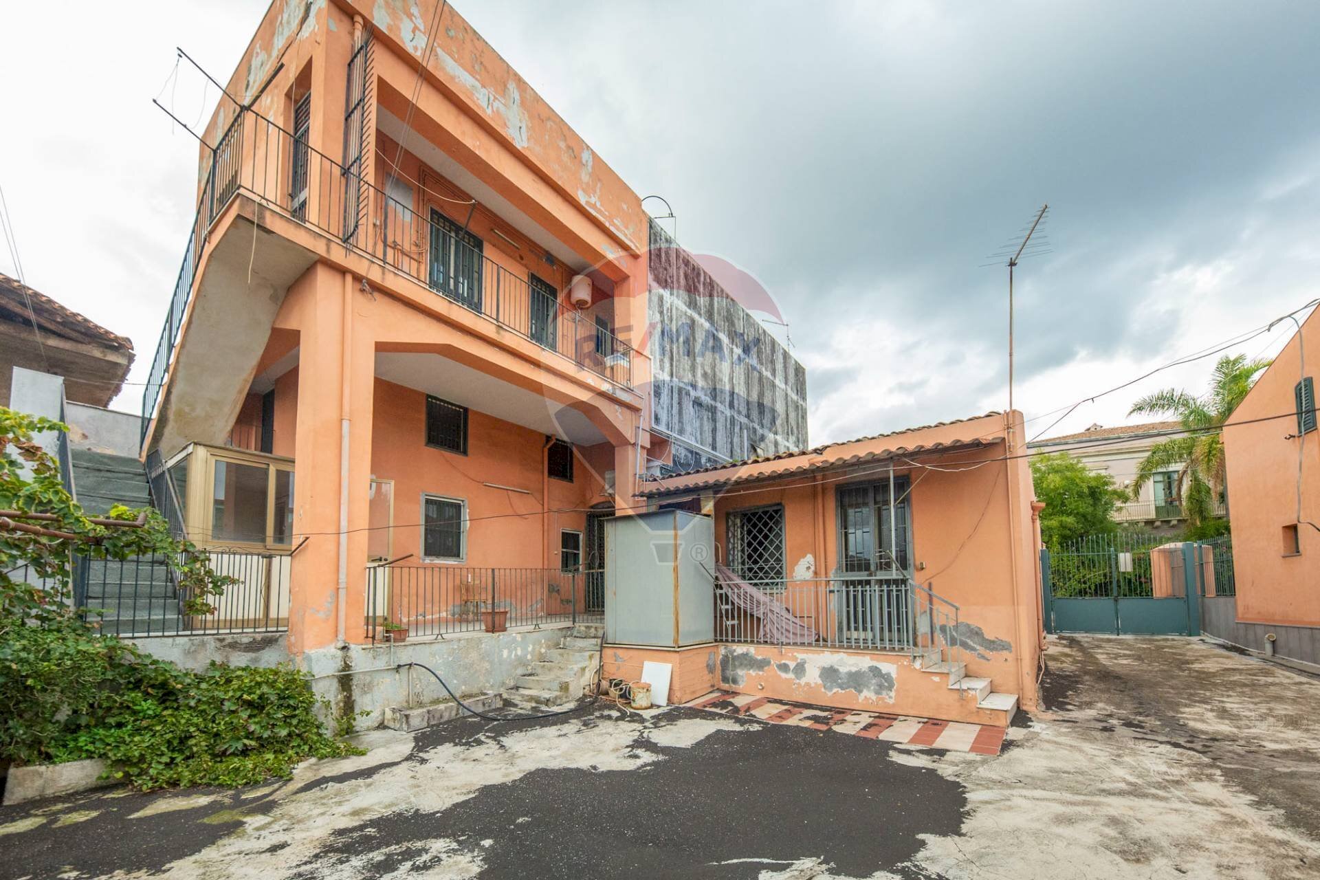 Casa all\'aperto - Casa indipendente Strada Statale 114 Orientale Sicula
 
159, Aci Castello - foto 1