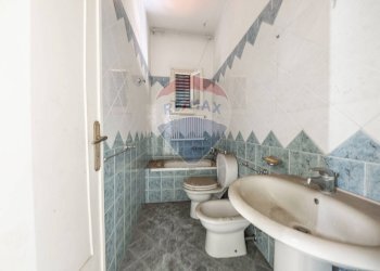 Bagno - Casa indipendente Strada Statale 114 Orientale Sicula
 
159, Aci Castello - foto 32