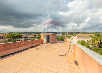 Terrazza - Casa indipendente Strada Statale 114 Orientale Sicula
 
159, Aci Castello - foto 48