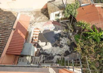 Edificio all\'aperto - Casa indipendente Strada Statale 114 Orientale Sicula
 
159, Aci Castello - foto 50