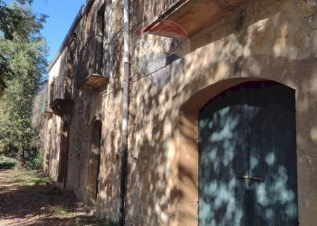 Casa all\'aperto - Independent house Via Elio Vittorini
 
10, Piazza Armerina - photo 1