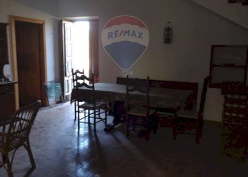 Sala da pranzo - Independent house Via Elio Vittorini
 
10, Piazza Armerina - photo 8