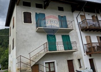 Edificio all\'aperto - Casa semi indipendente Via S. Rocco
 
39, Feltre - foto 1