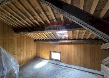 Stanza vuota - Casa semi indipendente Via S. Rocco
 
39, Feltre - foto 23