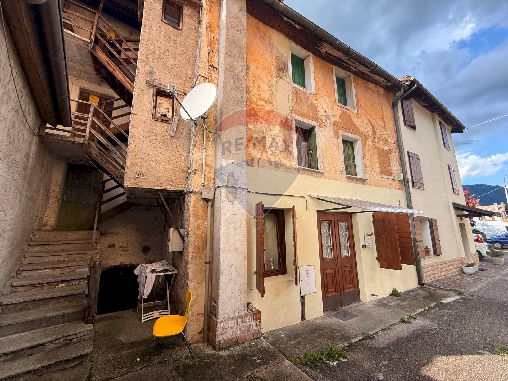 Edificio all\'aperto - Appartamento via per nogarè
 
69, Belluno - foto 2