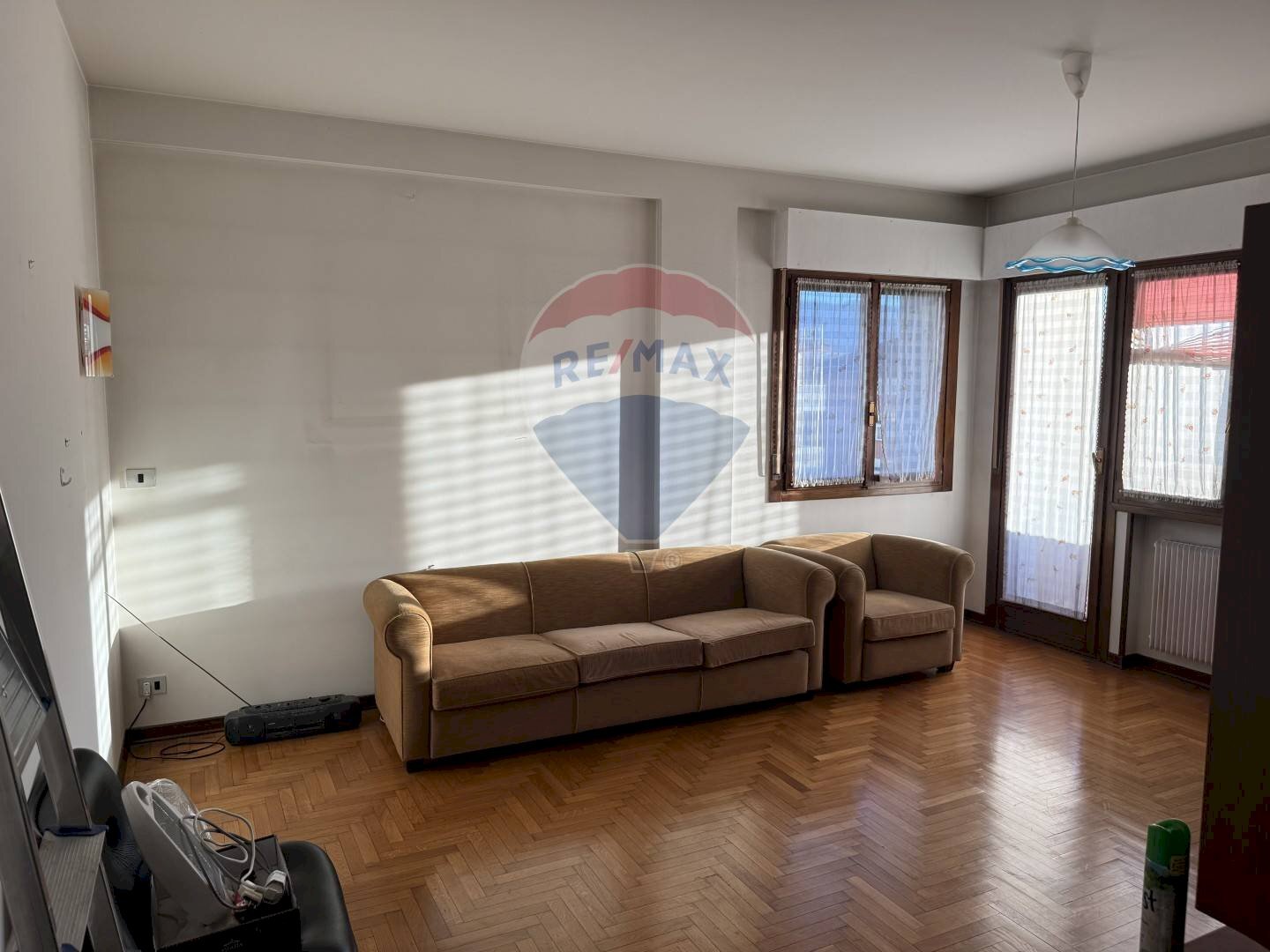 Soggiorno - Quadrilocale Via Alpago Novello
 
11, Belluno - foto 2