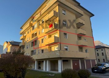Edificio all\'aperto - Four-room apartment Via Alpago Novello
 
11, Belluno - photo 1