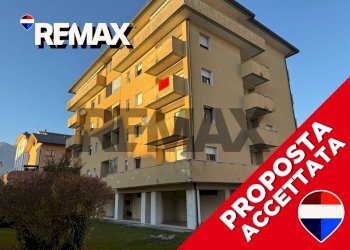 Edificio all\'aperto - Quadrilocale Via Alpago Novello
11, Belluno - foto 1