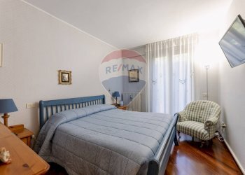 Camera / camera da letto - Villa Ancona - photo 21