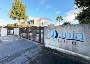 Casa all\'aperto - Villa a Schiera Viale Sicilia
 
27, Sabaudia - foto 1