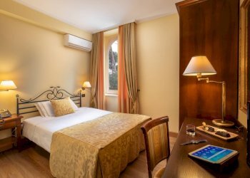 Foto 12 - Hotel Via Anagnina
 
10, Grottaferrata - photo 12