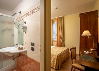 Foto 17 - Hotel Via Anagnina
 
10, Grottaferrata - photo 17