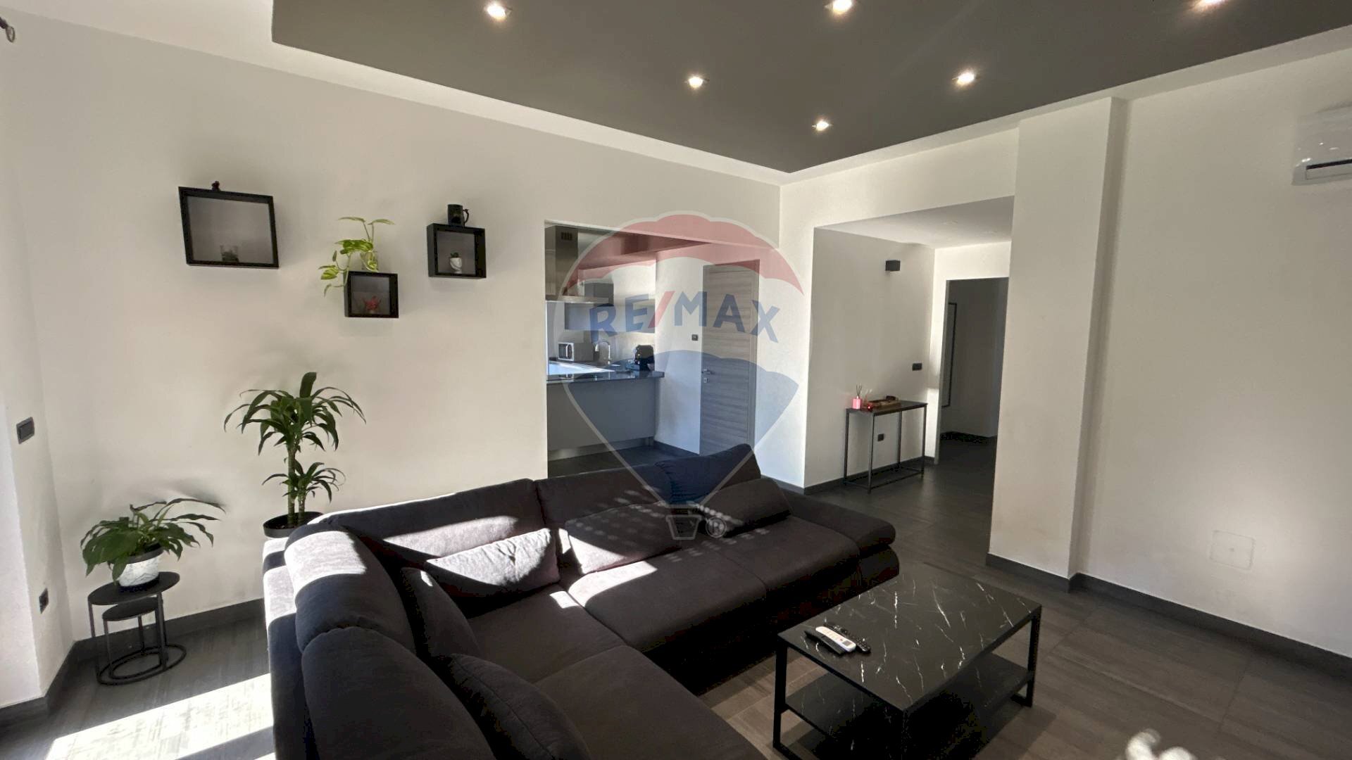 Soggiorno - Four-room apartment via Grazia deledda
 
106/b, Sassari - photo 3