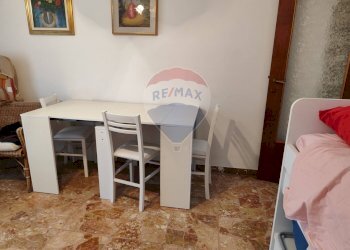 Sala da pranzo - Trilocale Via San Girolamo Emiliani
 
14, Rapallo - foto 9