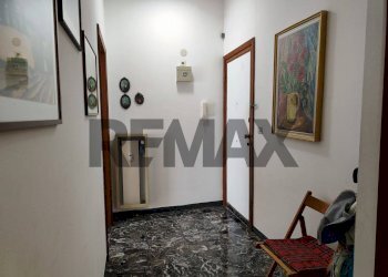 Hall / corridoio - Three-room apartment Via San Girolamo Emiliani
 
14, Rapallo - photo 24
