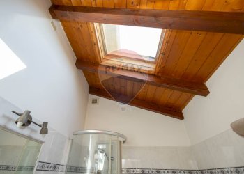 Dettagli - Casa semi indipendente frazione spineto
 
145, Castellamonte - foto 31