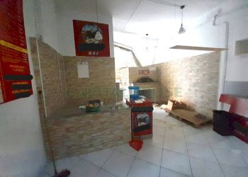 Foto 2 - Locale Commerciale Via Tazzoli, Caserta - foto 2