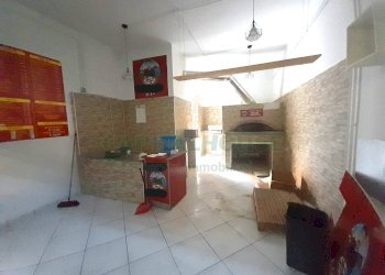 Foto 3 - Locale Commerciale Via Tazzoli, Caserta - foto 3