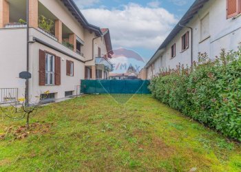 Giardino - Trilocale Via G. Verdi
 
16, Buscate - foto 21