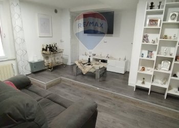 Sala da pranzo - Three-room apartment PIAZZA GREGORIO PANTANELLI
 
11, Palestrina - photo 1