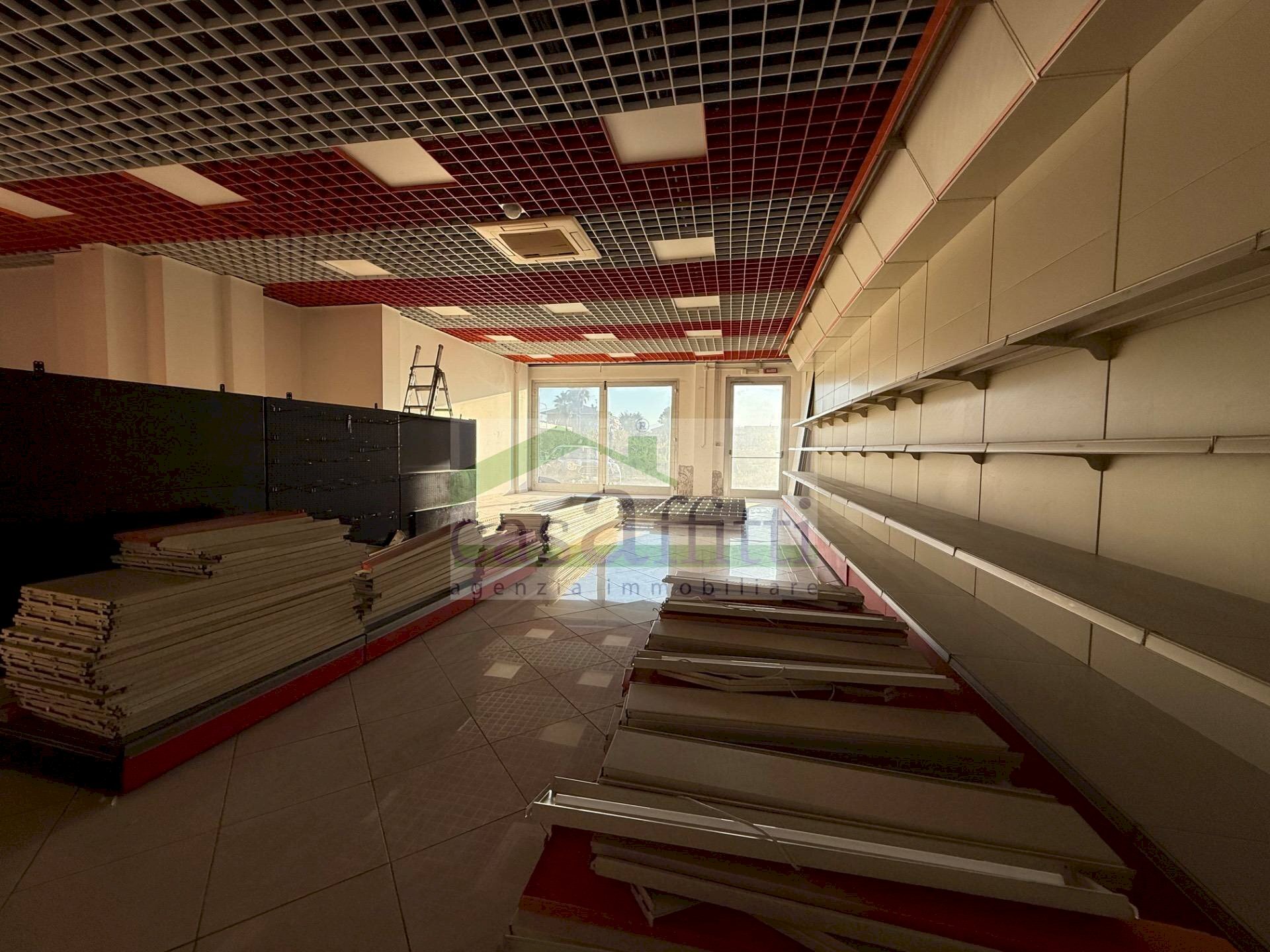 Foto 3 - Commercial Premises Via Pietro Nenni, San Giovanni Teatino - photo 3