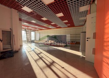 Foto 2 - Commercial Premises Via Pietro Nenni, San Giovanni Teatino - photo 2