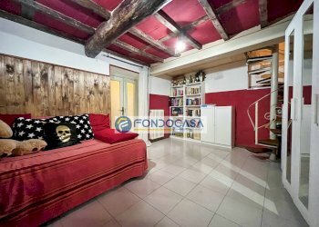 DISIMPEGNO - Casa semi indipendente Vicolo Capaccola
 
22, Massa - foto 32