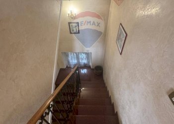 Scale - Casa indipendente Strada Provinciale 394DIR
 
9, Cittiglio - foto 16