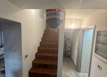 Scale - Casa indipendente Strada Provinciale 394DIR
 
9, Cittiglio - foto 31