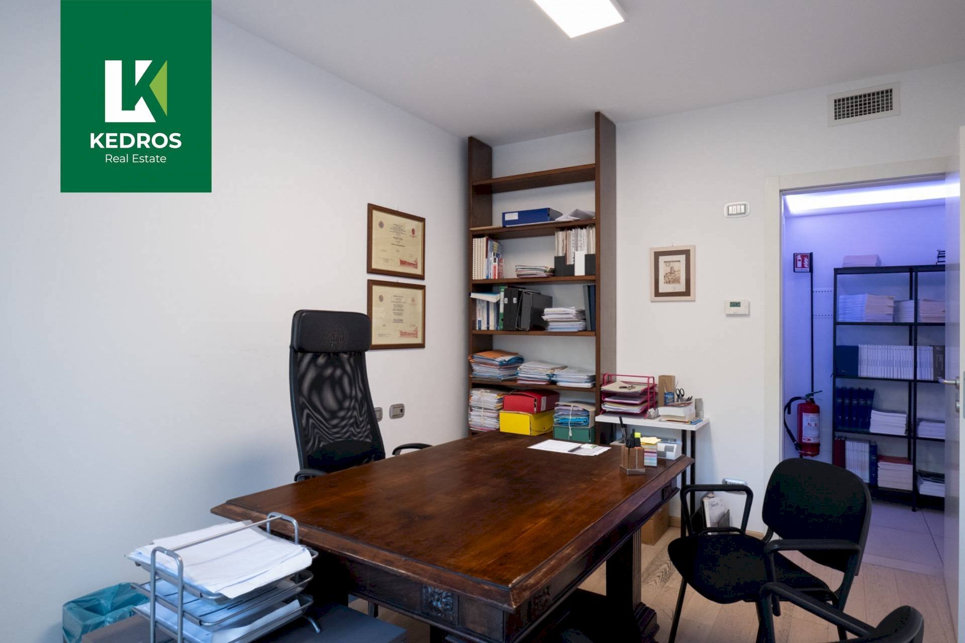 Foto 3 - Quadrilocale Via Borghi
 
18, Varese - foto 3