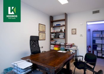 Foto 3 - Quadrilocale Via Borghi
 
18, Varese - foto 3