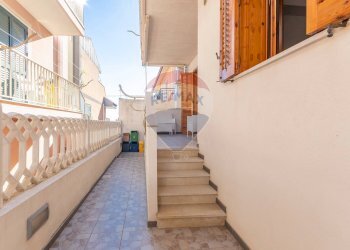 Scale - Quadrilocale VIA CLEMENTE GESUALDO
 
18, Ragusa - foto 8