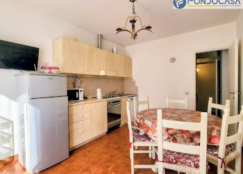 soggiorno con cucina p1 - Villa a Schiera Via Tonfano
182, Pietrasanta - foto 31