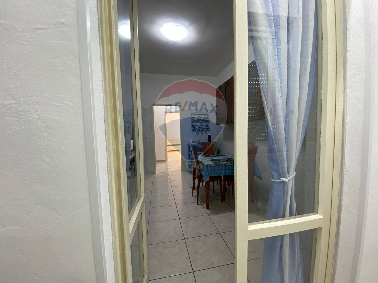 Hall / corridoio - Three-room apartment Via Gabriele d'Annunzio
 
6, Brindisi - photo 3