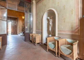 Foto 9 - Castle Piazza del castello
 
1, Bubbio - photo 9