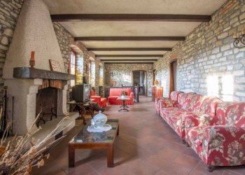 Foto 11 - Castle Piazza del castello
 
1, Bubbio - photo 11