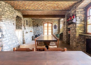 Foto 34 - Castle Piazza del castello
 
1, Bubbio - photo 34