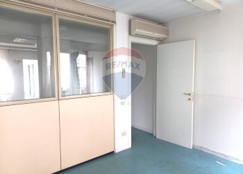 Stanza vuota - Ufficio Venezia - foto 9