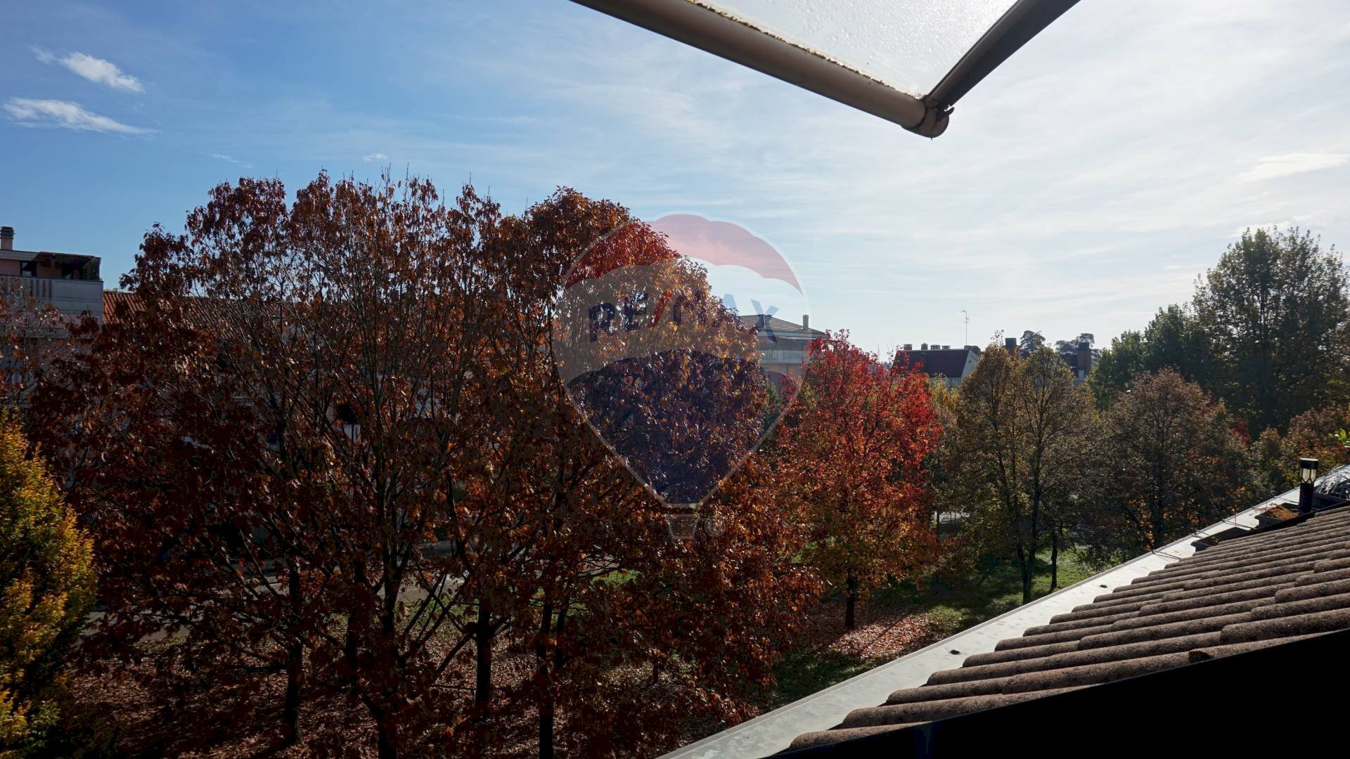 Edificio all\'aperto - Trilocale via Deportati di Mauthausen
 
2, Arluno - foto 2