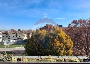 Edificio all\'aperto - Trilocale via Deportati di Mauthausen
 
2, Arluno - foto 1